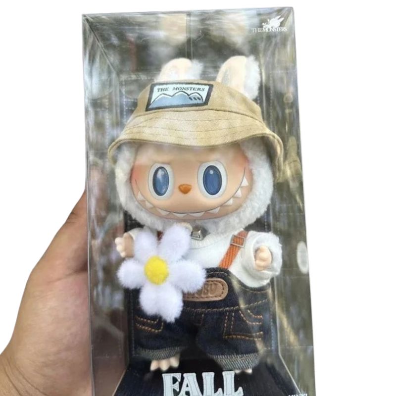 Boneco Labubu Fall in Wild