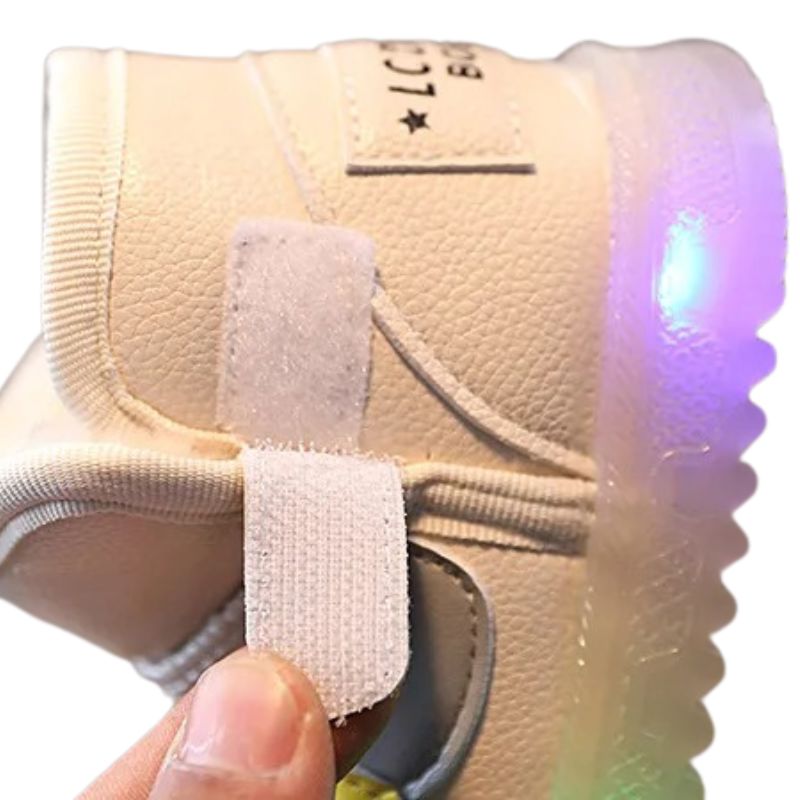 Botinha Infantil Com Luz LED Patinho
