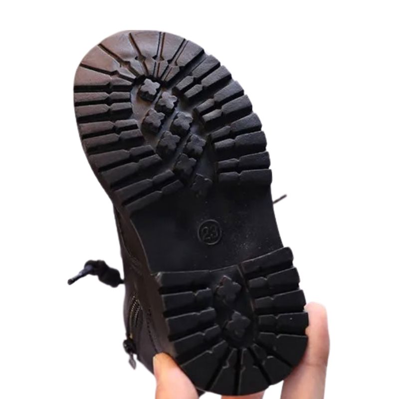 Bota Coturno de Couro Infantil Pelúciada