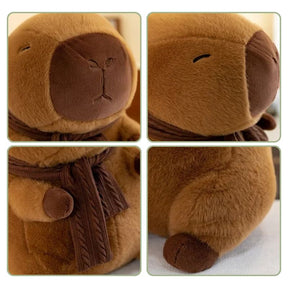 Capivara de Pelúcia com Cachecol
