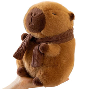 Capivara de Pelúcia com Cachecol