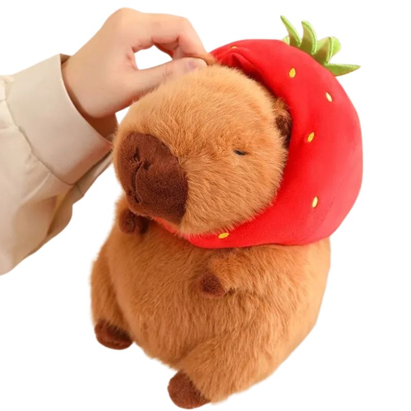 Capivara de Pelúcia com Capuz de Morango e Mochila de Tartaruga