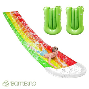 Brinquedo Infantil Escorregador de Água com Chafariz + BRINDE 2 Botes de Peito