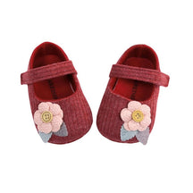 Sapatilha Flor Bordada para Bebê