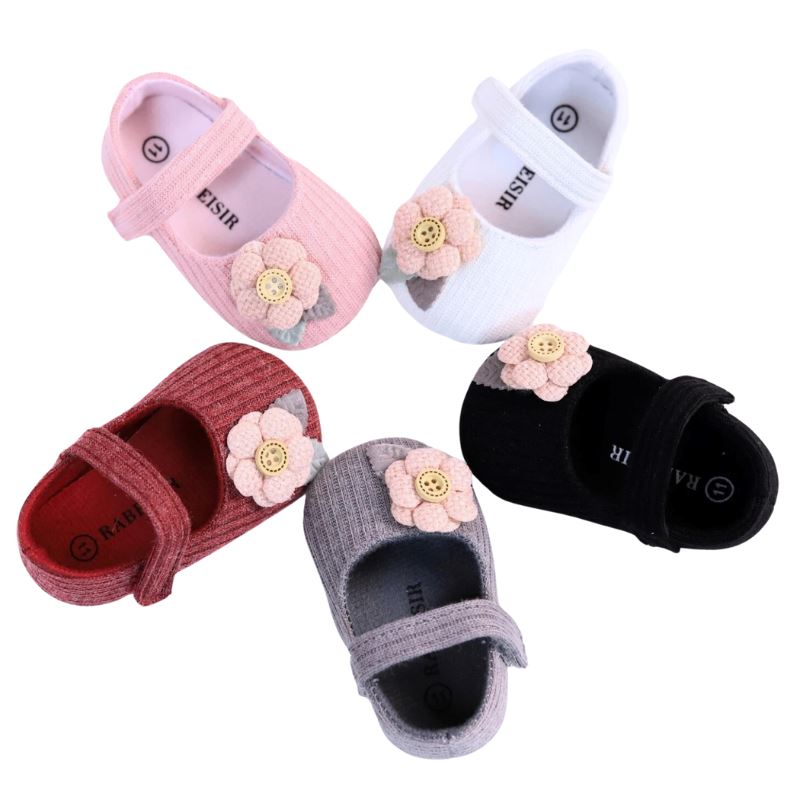 Sapatilha Flor Bordada para Bebê