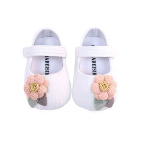 Sapatilha Flor Bordada para Bebê