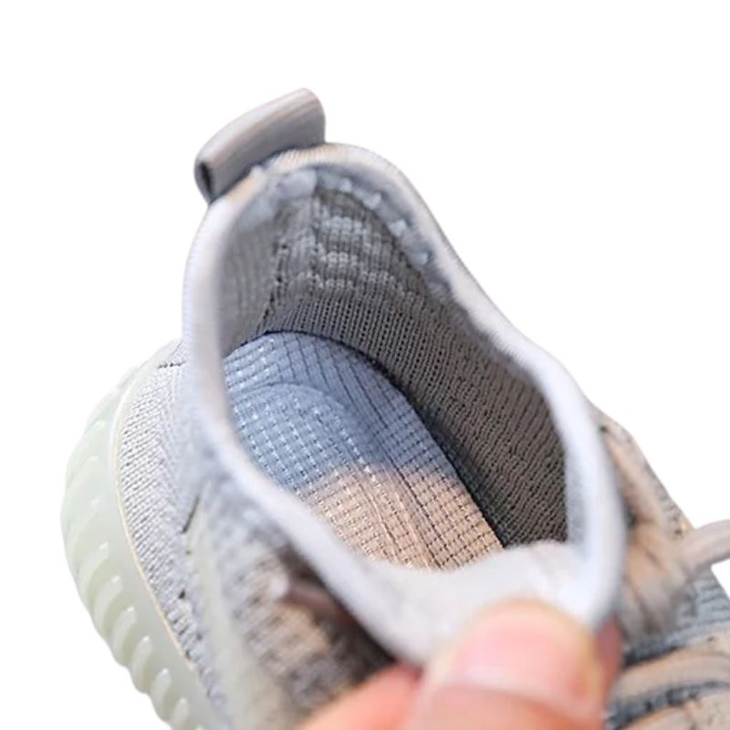 Tênis Yezzy Bambino - Estilo e Qualidade