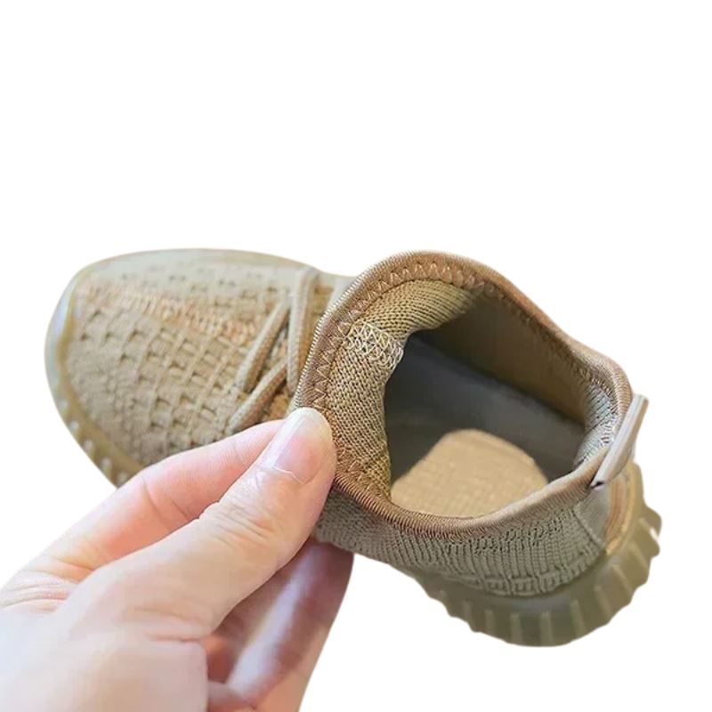 Tênis Yezzy Bambino - Estilo e Qualidade