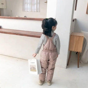 Casaco Infantil de pelinho com Macacão Incluso
